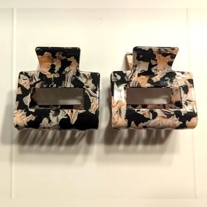 Medium hair claw clips